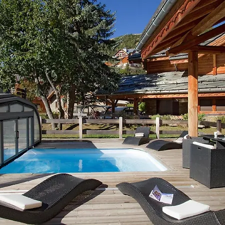 Chalet In With Private Pool